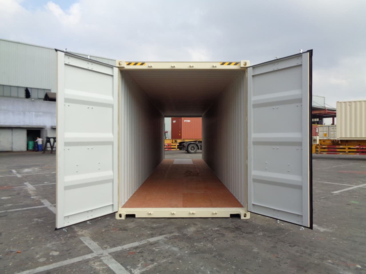 40ft High Cube Shipping Container with Double Doors thumbnail 4